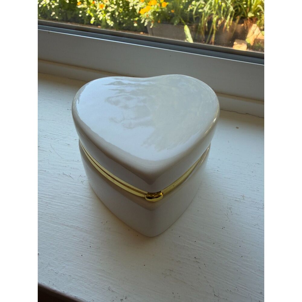 White Ceramic Heart-Shaped Trinket Box Gold Trim Romantic Vintage Cottagecore